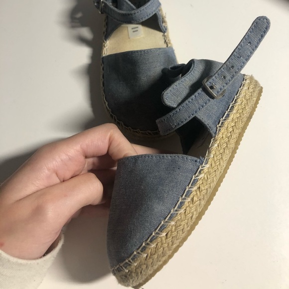 Cute jean sandals for girls - Picture 3 of 4
